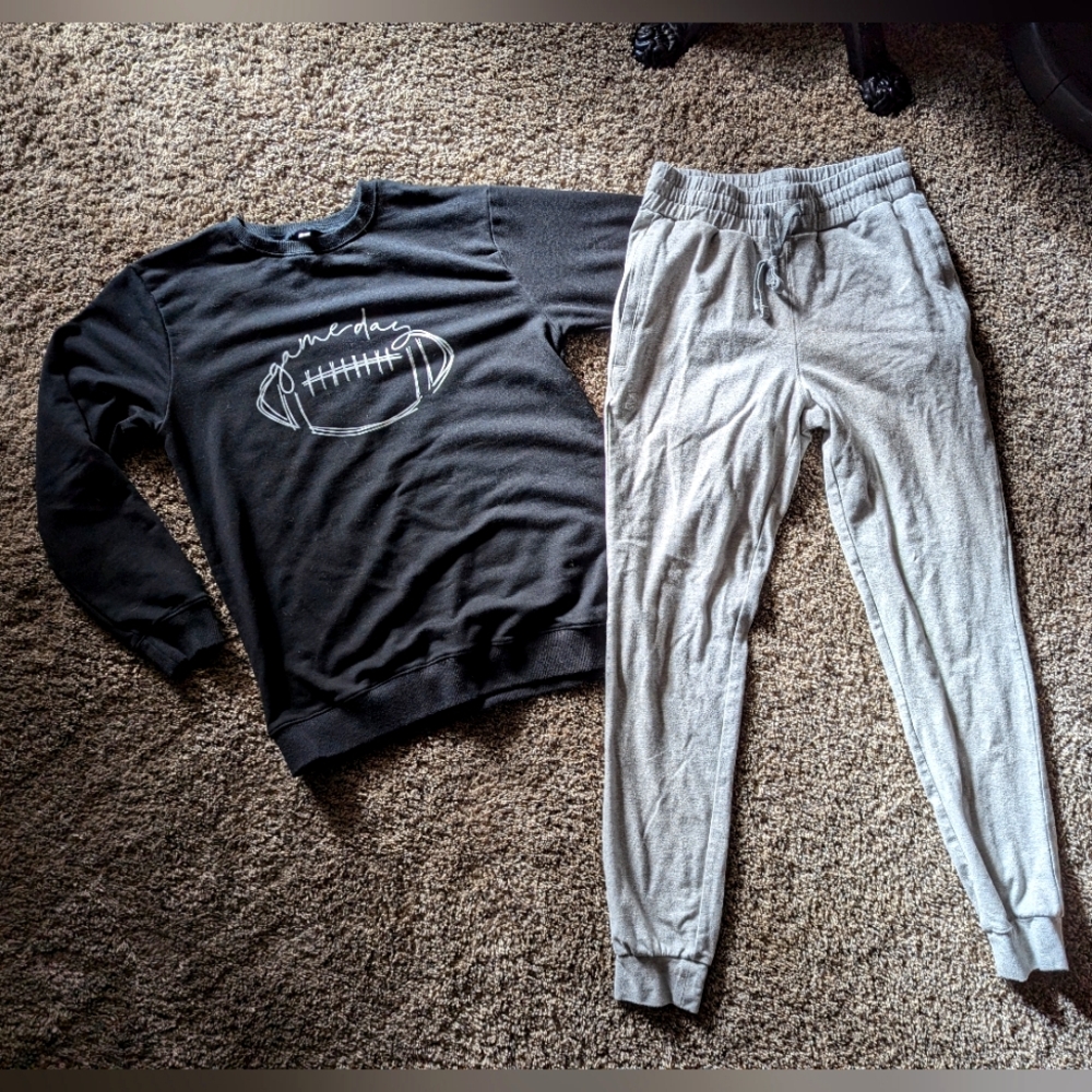 Game day woman's sweats